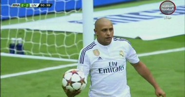 بالفيديو.. كارلوس يضع اللمسات الأخيرة مع بيريز للعودة إلى ريال مدريد