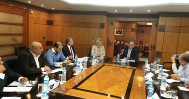 السياحة تحذر من إغلاق الفنادق أبوابها بسبب الضريبة العقارية