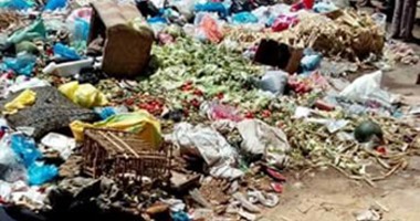 "واتس آب اليوم السابع": انتشار القمامة بشوارع "المنتزه" فى الإسكندرية