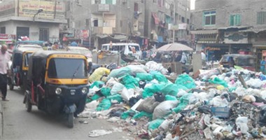 "واتس آب اليوم السابع": شارع الأقصر بإمبابة مغلق طوال اليوم بسبب القمامة