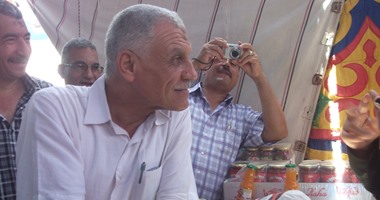 سكرتير عام جنوب سيناء يفتتح شوادر جديدة فى أول يوم رمضان
