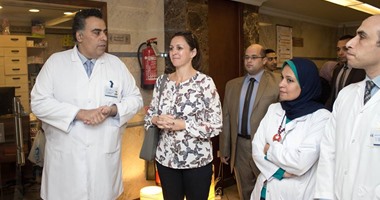 القنصل العام البريطانى يزور مستشفيات أندلسية بالإسكندرية