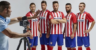 أتليتيكو مدريد يخوض الموسم الجديد بقميص "الثنائية التاريخية"