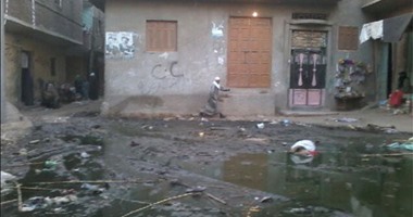 واتس آب اليوم السابع: مياه الصرف تغرق شوارع قرية غيتة فى بلبيس بالشرقية