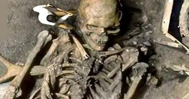 العثور على جمجمة وهيكل عظمى لشاب ضحية جريمة قتل من 430 ألف سنة