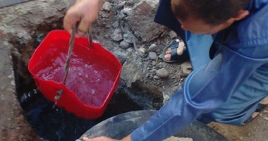 مواطن يستغيث من استمرار انقطاع المياه بمنطقة كفر طهرمس