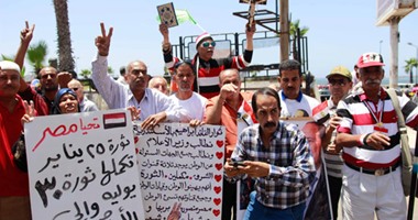 مظاهرات فى ميدان القائد إبراهيم بالإسكندرية تحت شعار "30 يونيو تكمل 25 يناير"