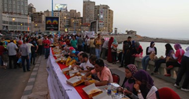 فلكيا.. المصريون صاموا 204 ساعة من إجمالى 475 ساعة صيام فى "رمضان"