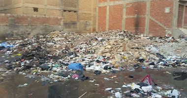 "واتس آب اليوم السابع": انتشار القمامة خلف مركز شرطة بلبيس بالشرقية