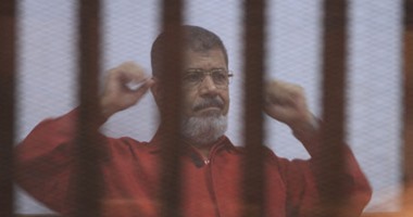بدء محاكمة "مرسى" و10 آخرين فى "التخابر مع قطر"