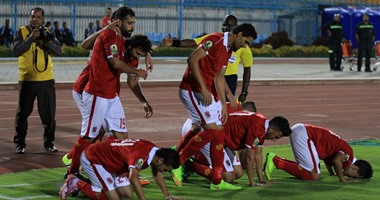 الأهلى يقص شريط دور الثمانية فى الكونفدرالية بثلاثية أمام الترجى.. عبد الله السعيد يتألق فى ليلة إسقاط بطل تونس.. حسام غالى يستعيد ذكريات "رادس".. الأحمر يتجاوز "محنة" متعب ويتربع على "عرش" المجموعة