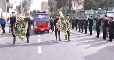 وزير الداخلية يتقدم جنازة شهيد قسم فيصل باكاديمية الشرطة ظهر اليوم