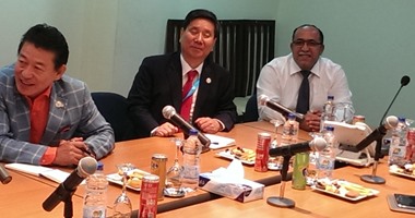 رئيس هيئة موانئ البحر الأحمر يجتمع بالوفد الكورى لبحث فرص الاستثمار