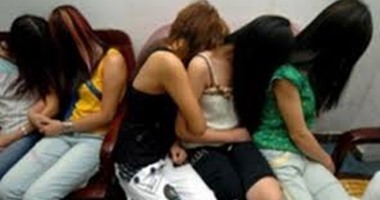 حبس 7 فتيات متهمات بالتحريض على الفسق فى الأزبكية