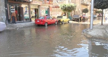 "واتس آب اليوم السابع":غرق شوارع بلبيس فى مياه الصرف الصحى