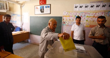 أسماء لاجئين سوريين بين قوائم الناخبين فى الاستفتاء الدستورى بتركيا