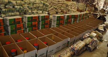 القوات المسلحة توزع 9 آلاف كرتونة مواد غذائية بأسوان خلال رمضان 