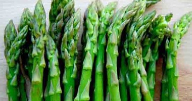 هيلث نيوز: الهليون أفضل خضراوات الربيع اللذيذة.. تعزز صحة الأمعاء