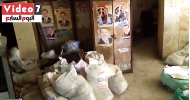 كارثة بالفيديو.. أوراق القضايا فى "أجولة" القمامة بمحكمة مدينة نصر