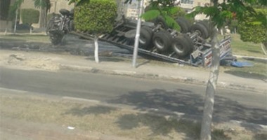 واتس آب اليوم السابع: مصرع 3 فى انقلاب شاحنة محملة بالحديد فى القطامية