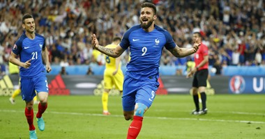 يورو 2016.. شكوك حول مشاركة جيرو أمام ألمانيا بسبب الإصابة