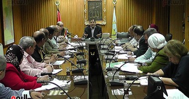سكرتير محافظة الغربية يستعرض قرارات اجتماع مجلس المحافظين