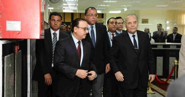 بالصور.. وزراء العدل والتخطيط والاتصالات يفتتحون مكتب شهر عقارى مميكن بمصر الجديدة