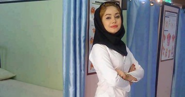 ملائكة وحلوين..مستشفيات إيران تمنح الممرضات راتبا إضافيا لشراء مساحيق تجميل