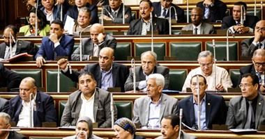 البرلمان يبحث وضع تشريعات لتقنين وجود العمالة العربية فى مصر