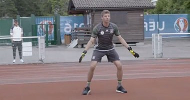 يورو 2016.. بالفيديو.. هل يحرس مولر مرمى ألمانيا أمام بولندا؟