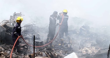 الحماية المدنية تسيطر على حريق بمخزن مواد غذائية فى إمبابة دون إصابات