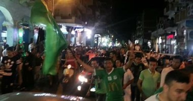 بالصور.. جمهور المصرى يجوب الشوارع احتفالا بالفوز على الأهلي