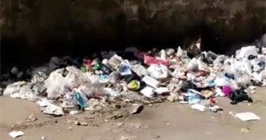 صحافة المواطن: بالفيديو.. قارئ يشكو من انتشار القمامة بالهرم