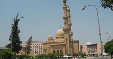 الأوقاف تحرر محضرًا ضد شخص وزع منشورات تحريضية أمام مسجد الفتح