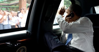 بعد 7 سنوات.. أوباما يستغنى عن بلاك بيرى ويستبدله بنسخة مشفرة من جلاكسى S4
