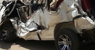 إصابة 13 شخصا فى حادث تصادم بين سيارتين فى المنيا