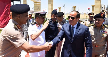 بالفيديو والصور..الرئيس السيسى يصل مسجد المشير طنطاوى لأداء صلاة الجمعة