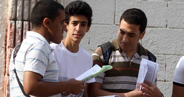 غياب 106طلاب بامتحان الملاحق بثانوية سوهاج فى 3 مواد