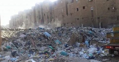صحافة المواطن: بالصور.. مساكن الدريسة بسوهاج تتحول لمقالب قمامة