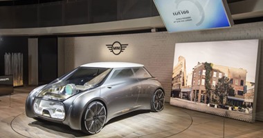 بالفيديو والصور.. BMW تكشف عن مفهوم سيارات Mini للمائة عام المقبلة
