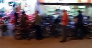 صحافة المواطن.. بالفيديو.. شكوى من احتلال المقاهى شوارع مغاغة فى المنيا