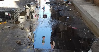استجابة لـ"اليوم السابع"..شركة مياه الصرف تطهر البيارات أمام مترو فيصل
