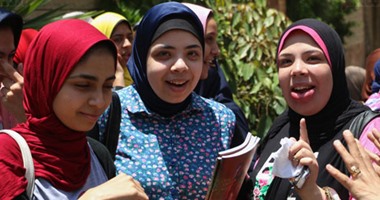 غياب 732 طالبا وطالبة عن امتحانات اللغة الثانية وعلم النفس فى سوهاج