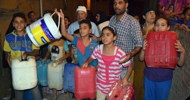 مواطنون بالمنصورة يهددون بالاعتصام بسبب انقطاع مياه الشرب