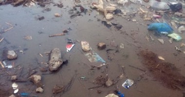 صحافة المواطن: بالصور.. مياه الصرف والقمامة تغرق منشية محيى سعد فى المحلة