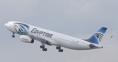 تأجيل رحلة "مصر للطيران" المتجهة إلى نيويورك غدا بسبب عاصفة ثلجية