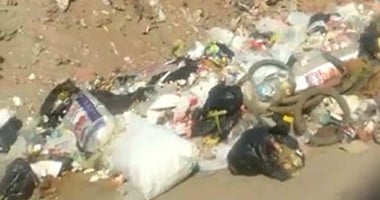 بالفيديو..القمامة ومخلفات البناء تحتل شارع الصفا والمروة فى الطوابق فيصل