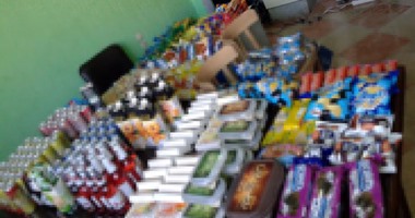 ضبط 250 علبة مواد غذائية منتهية الصلاحية فى حملة تموينية بالغردقة