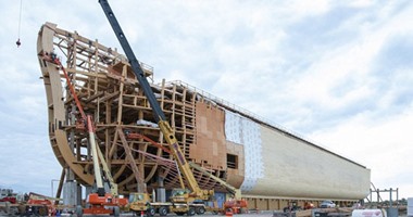 بالفيديو.. قس أمريكى يعيد بناء "سفينة نوح" ويحرم المسلمين واليهود من دخولها