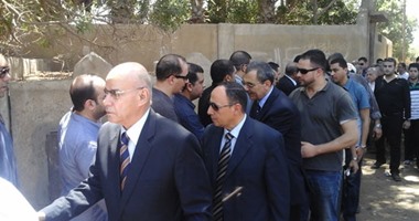 بالصور.. رؤساء "القضاء الأعلى" والنقض يتقدمون جنازة المستشار عبد الله حامد